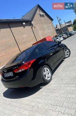 Hyundai Elantra 2012