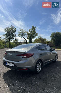 Седан Hyundai Elantra 2018 в 