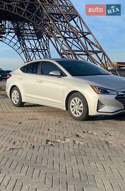 Седан Hyundai Elantra 2018 в 