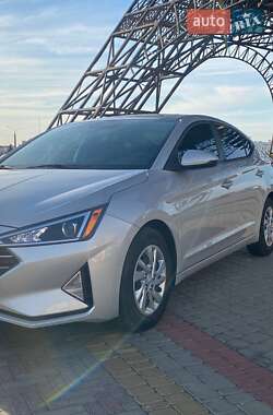 Седан Hyundai Elantra 2018 в 