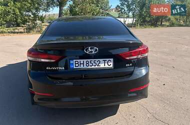 Седан Hyundai Elantra 2018 в 