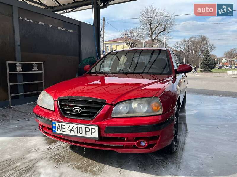 Седан Hyundai Elantra 2004 в 