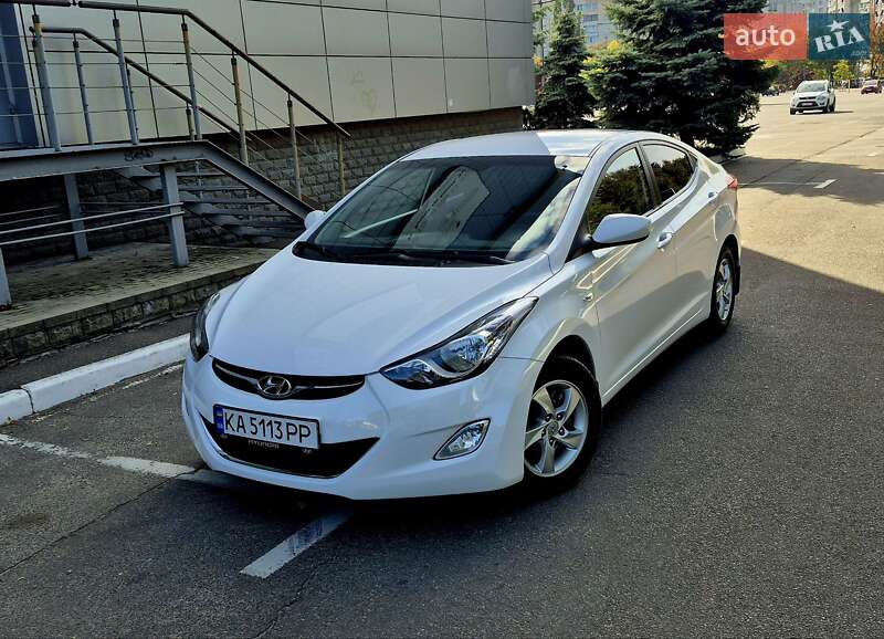 Hyundai Elantra 2013