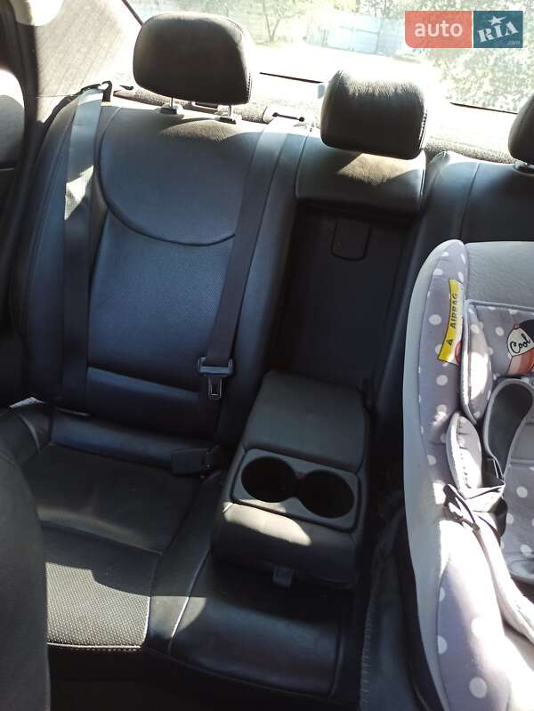 Седан Hyundai Elantra 2014 в Харькове