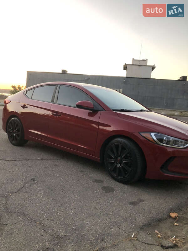 Седан Hyundai Elantra 2017 в Николаеве
