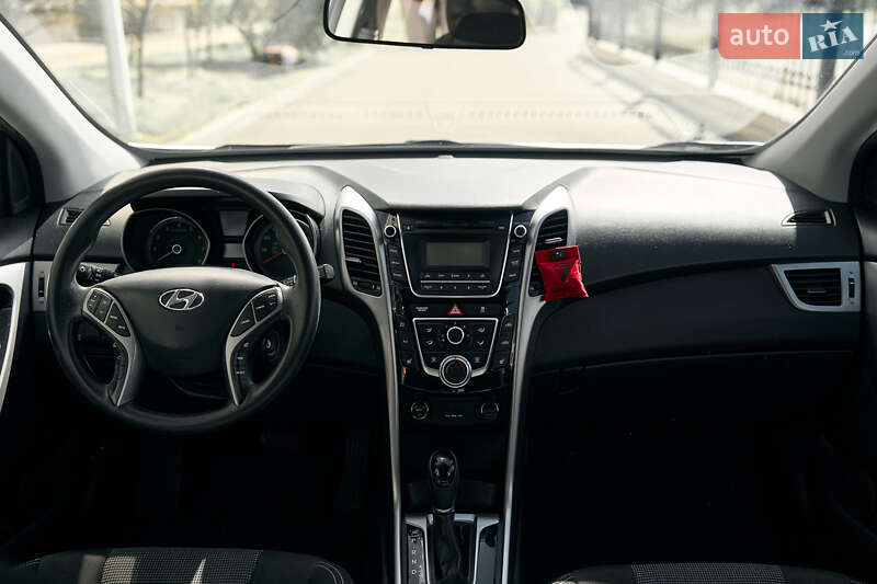 Хэтчбек Hyundai Elantra 2014 в Одессе фото 10 Хэтчбек Hyundai Elantra 2014 в Одессе