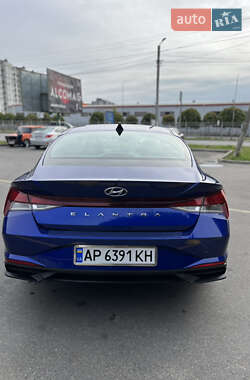 Седан Hyundai Elantra 2023 в  фото 9 Седан Hyundai Elantra 2023 в