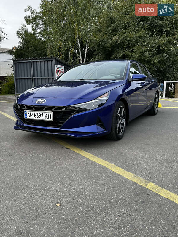 Седан Hyundai Elantra 2023 в Киеве