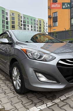 Хэтчбек Hyundai Elantra 2013 в 