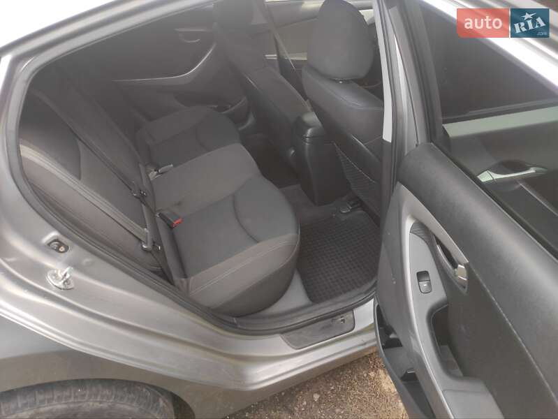 Седан Hyundai Elantra 2011 в Харькове