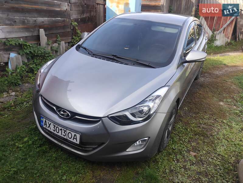 Седан Hyundai Elantra 2011 в Харькове