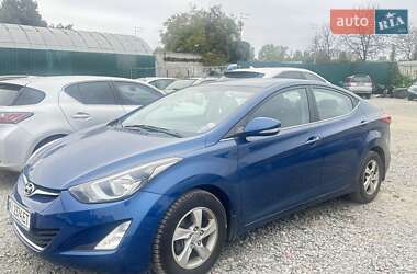 Седан Hyundai Elantra 2015 в Києві