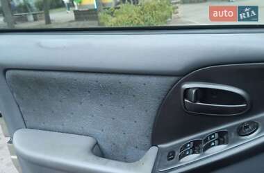 Седан Hyundai Elantra 2005 в Горишних Плавнях