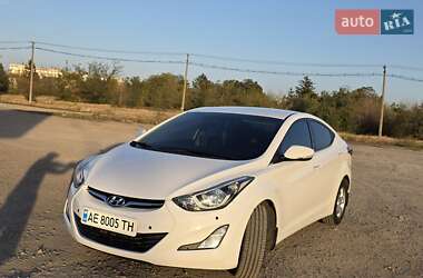 Седан Hyundai Elantra 2015 в Днепре