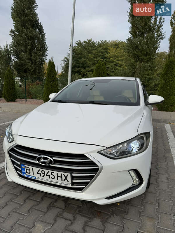 Седан Hyundai Elantra 2018 в Кременчуге