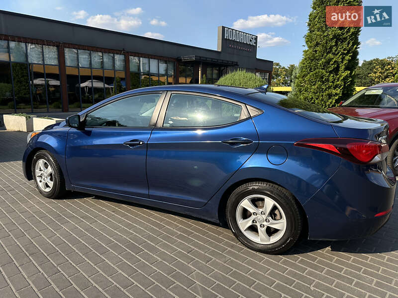 Седан Hyundai Elantra 2014 в Днепре