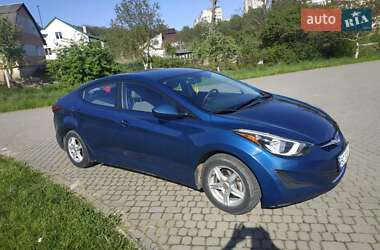 Седан Hyundai Elantra 2015 в Львове
