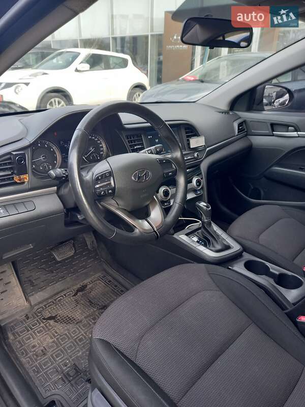Седан Hyundai Elantra 2019 в Полтаві