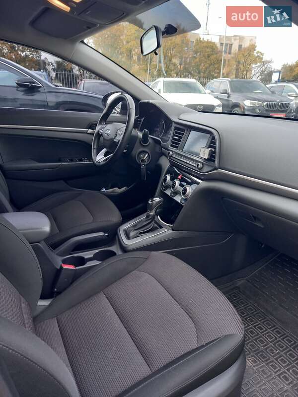 Седан Hyundai Elantra 2019 в Полтаві