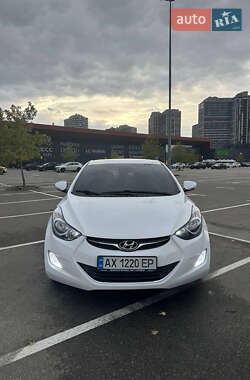Седан Hyundai Elantra 2011 в 