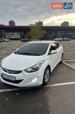 Hyundai Elantra 2011