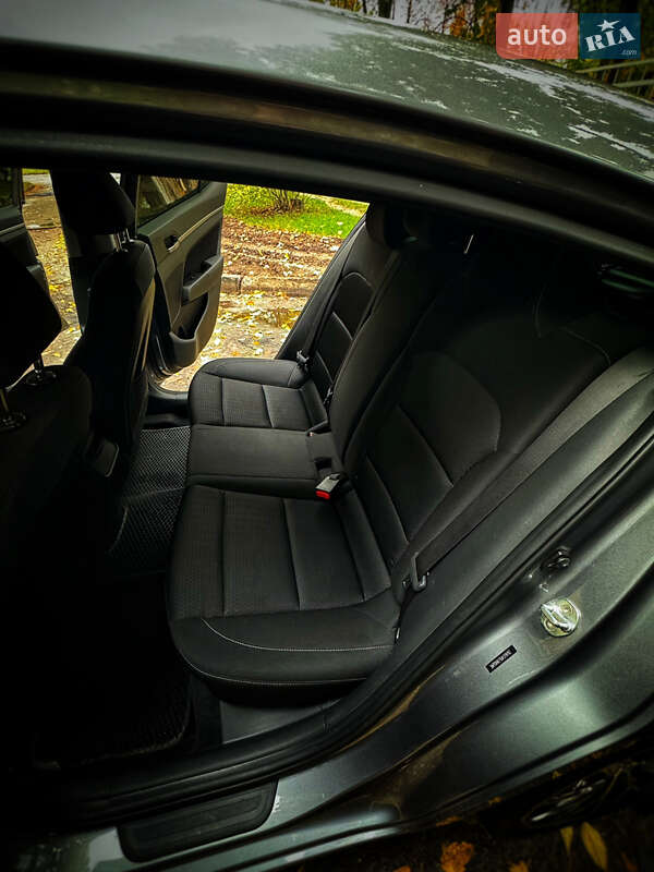 Седан Hyundai Elantra 2018 в Києві фото 14 Седан Hyundai Elantra 2018 в Києві