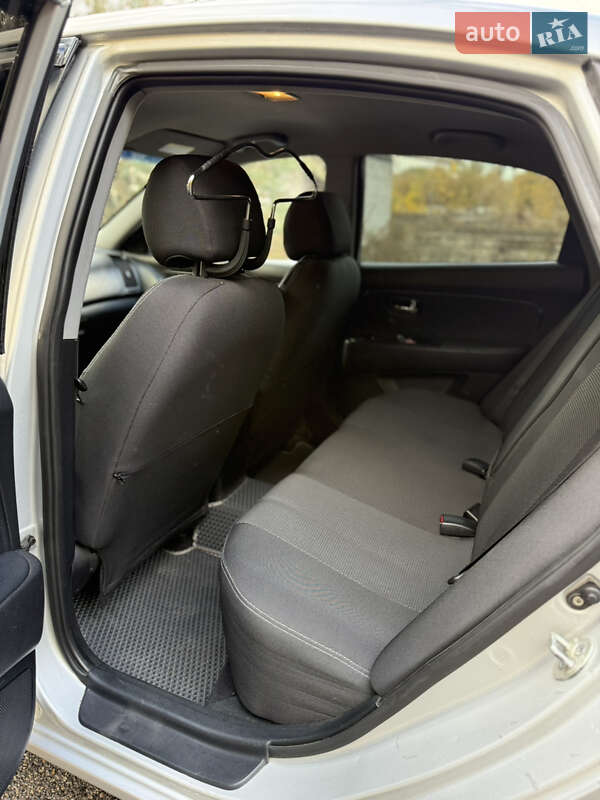 Седан Hyundai Elantra 2010 в Дніпрі фото 10 Седан Hyundai Elantra 2010 в Дніпрі