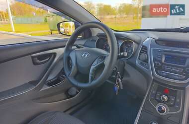 Седан Hyundai Elantra 2013 в 