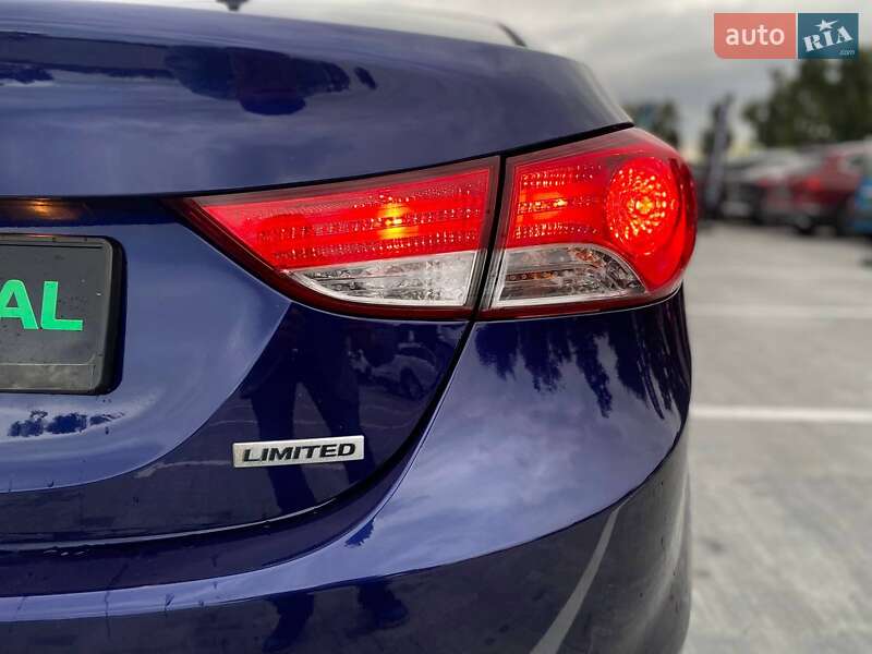 Седан Hyundai Elantra 2011 в Киеве