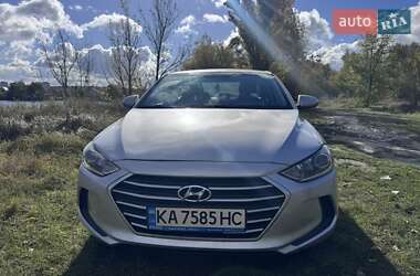 Hyundai Elantra 2017