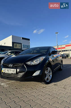 Седан Hyundai Elantra 2013 в 