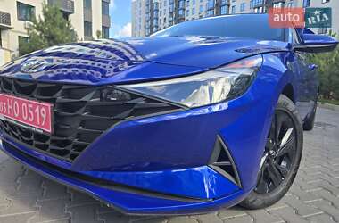 Hyundai Elantra 2023