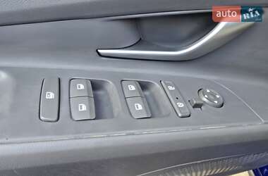 Седан Hyundai Elantra 2023 в 