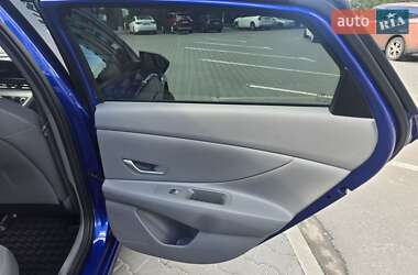 Седан Hyundai Elantra 2023 в 