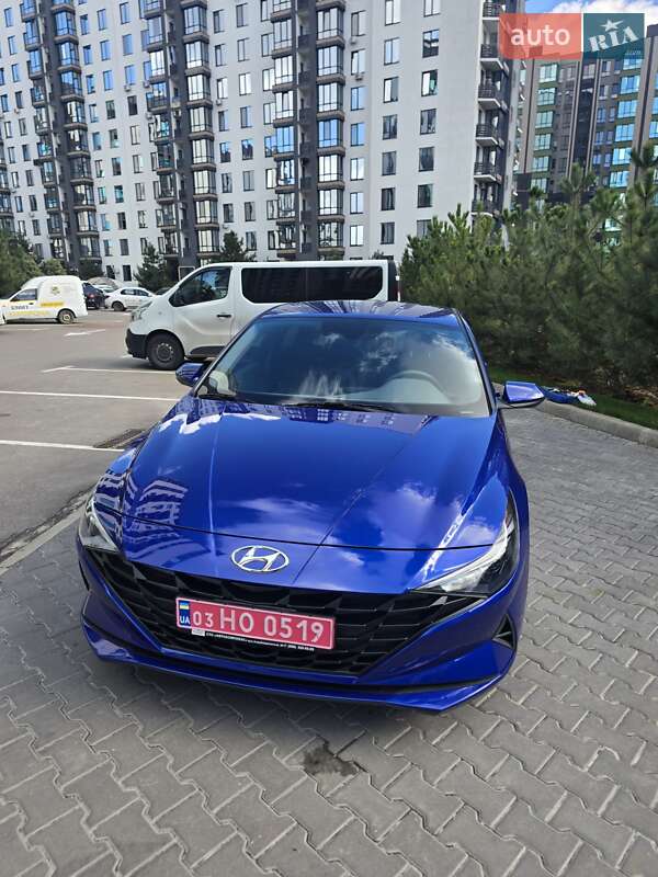Седан Hyundai Elantra 2023 в Киеве