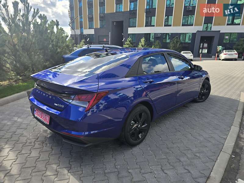 Седан Hyundai Elantra 2023 в Киеве