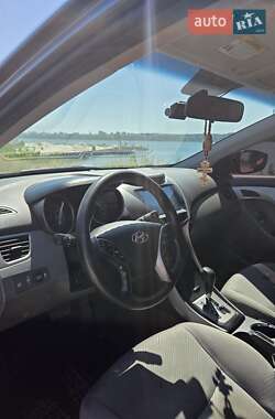 Hyundai Elantra 2013