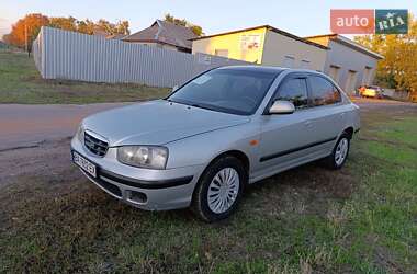 Седан Hyundai Elantra 2002 в  фото 4 Седан Hyundai Elantra 2002 в