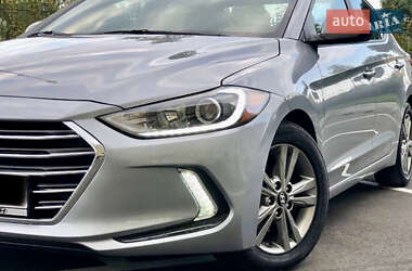 Седан Hyundai Elantra 2017 в Василькові