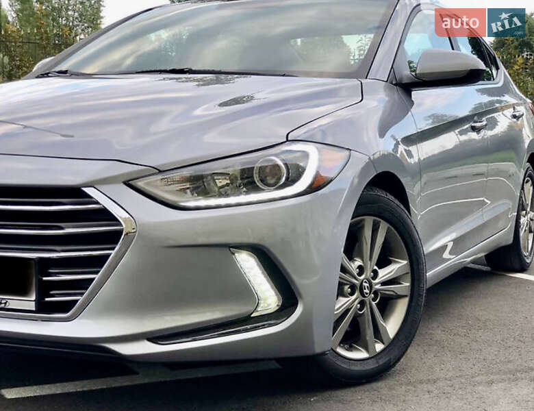 Hyundai Elantra 2017