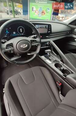 Седан Hyundai Elantra 2020 в 