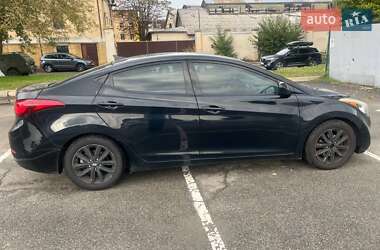 Седан Hyundai Elantra 2014 в 