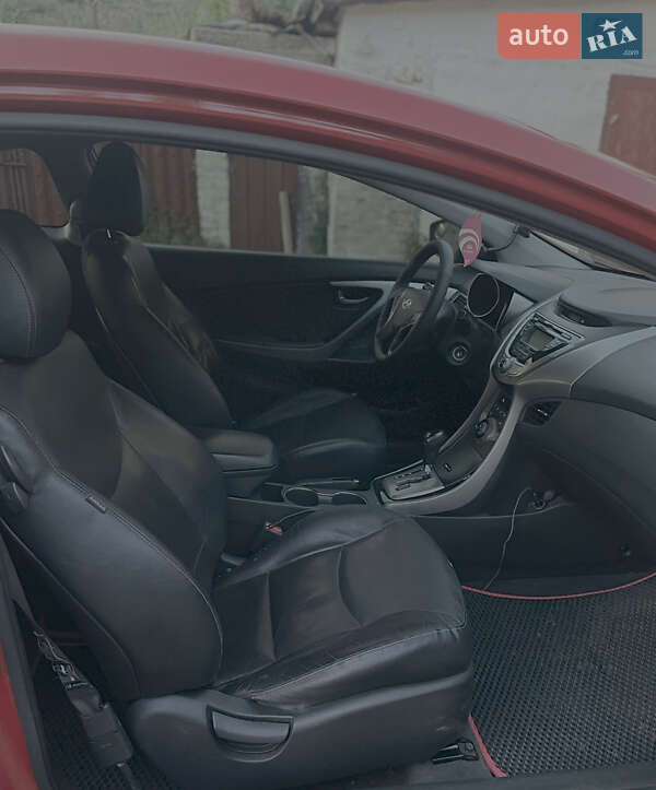 Купе Hyundai Elantra 2012 в Киеве