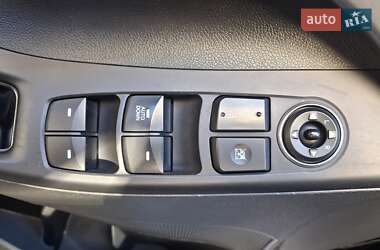 Седан Hyundai Elantra 2014 в 