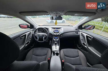 Седан Hyundai Elantra 2011 в 