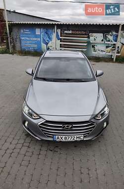 Седан Hyundai Elantra 2016 в 