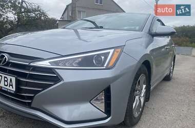 Седан Hyundai Elantra 2020 в Днепре