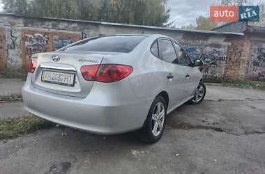 Седан Hyundai Elantra 2011 в 