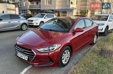Седан Hyundai Elantra 2016 в Києві