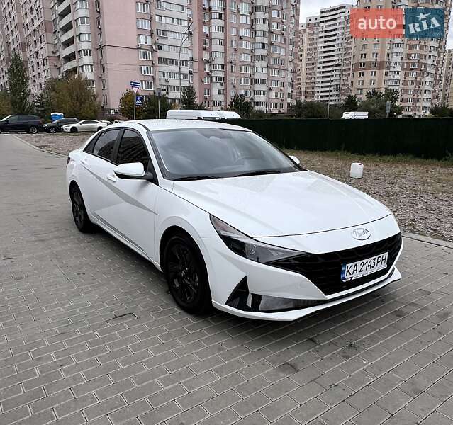 Седан Hyundai Elantra 2020 в Киеве